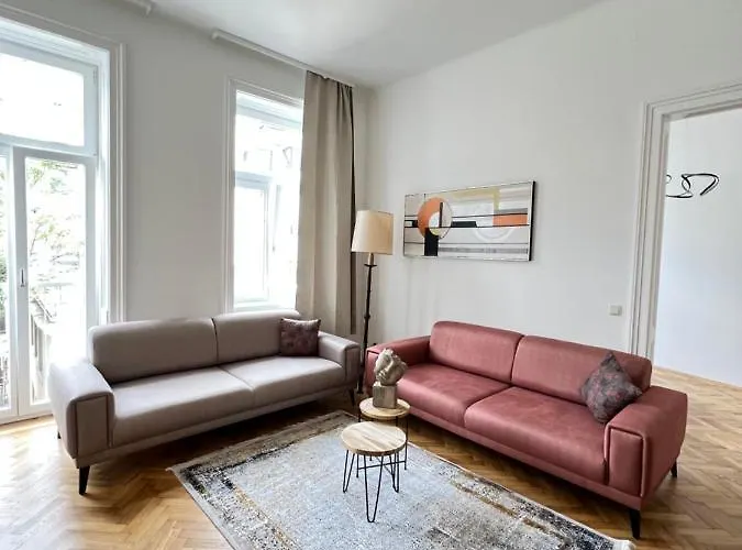 Iconic Suite_@o&r Apartment *